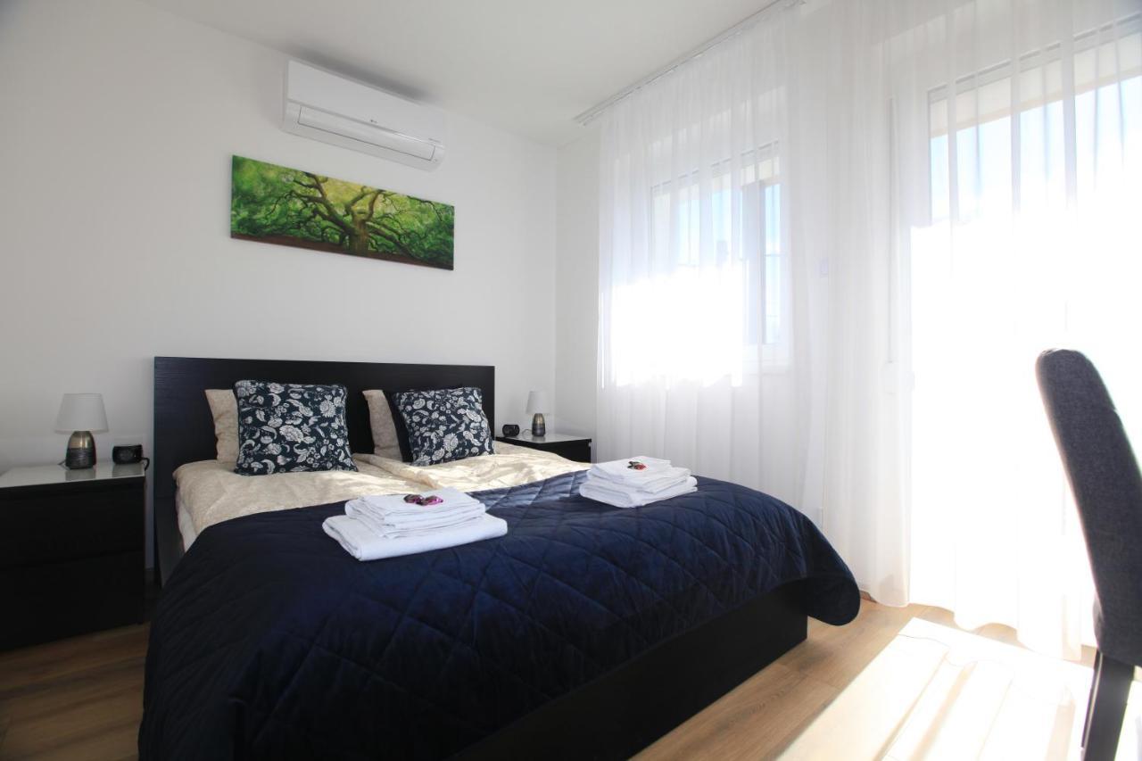 Paskal-Lux Apartments With Free Parking And Ac Budapest Exterior photo