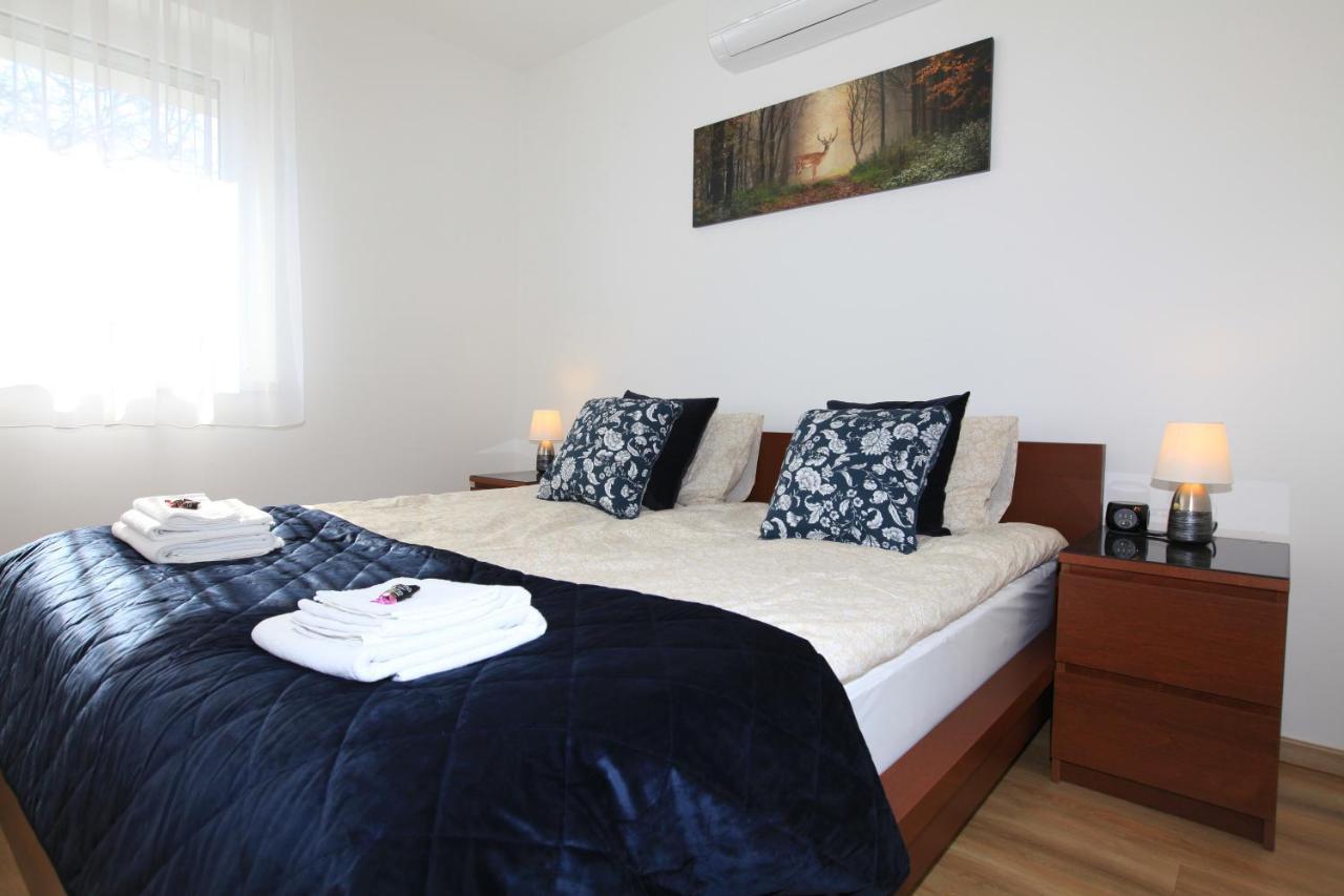 Paskal-Lux Apartments With Free Parking And Ac Budapest Exterior photo
